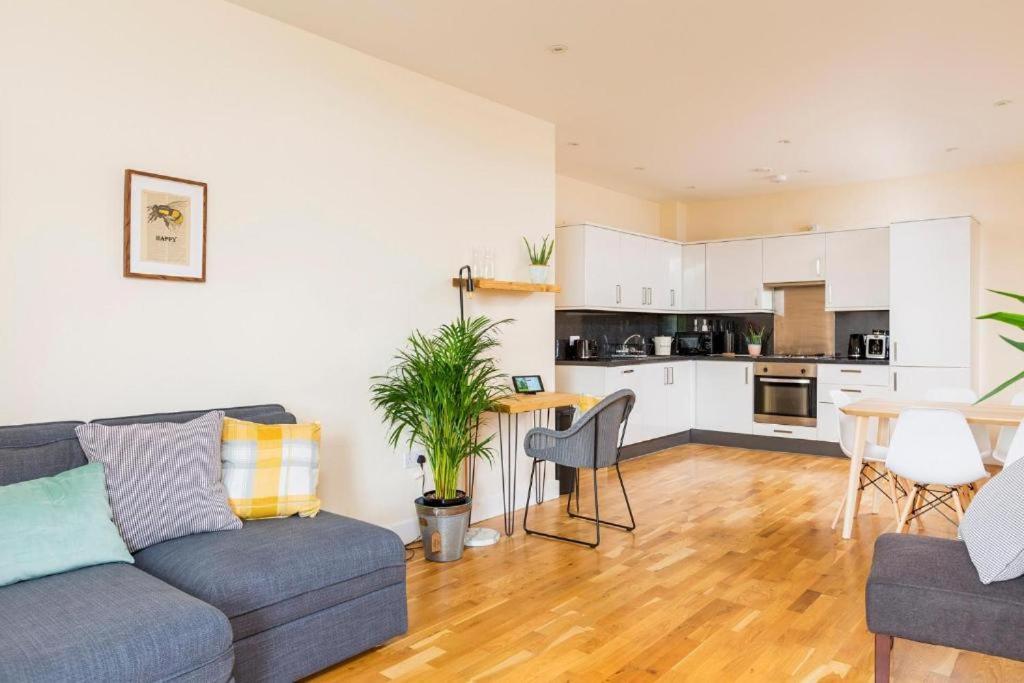 Panorama Apartments By Mesh Accommodation Short & Long Term Lets Ashford For Contractors Or Corporate Stays Exterior foto
